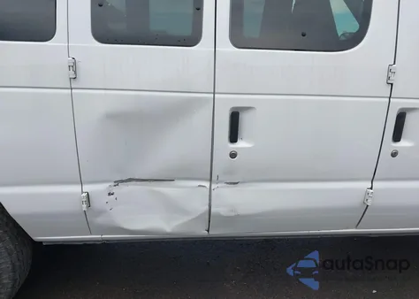 2008 Ford E-350 Super Duty Xl/Xlt z USA, uszkodzony, nr VIN 1FDSS31L28DA71925